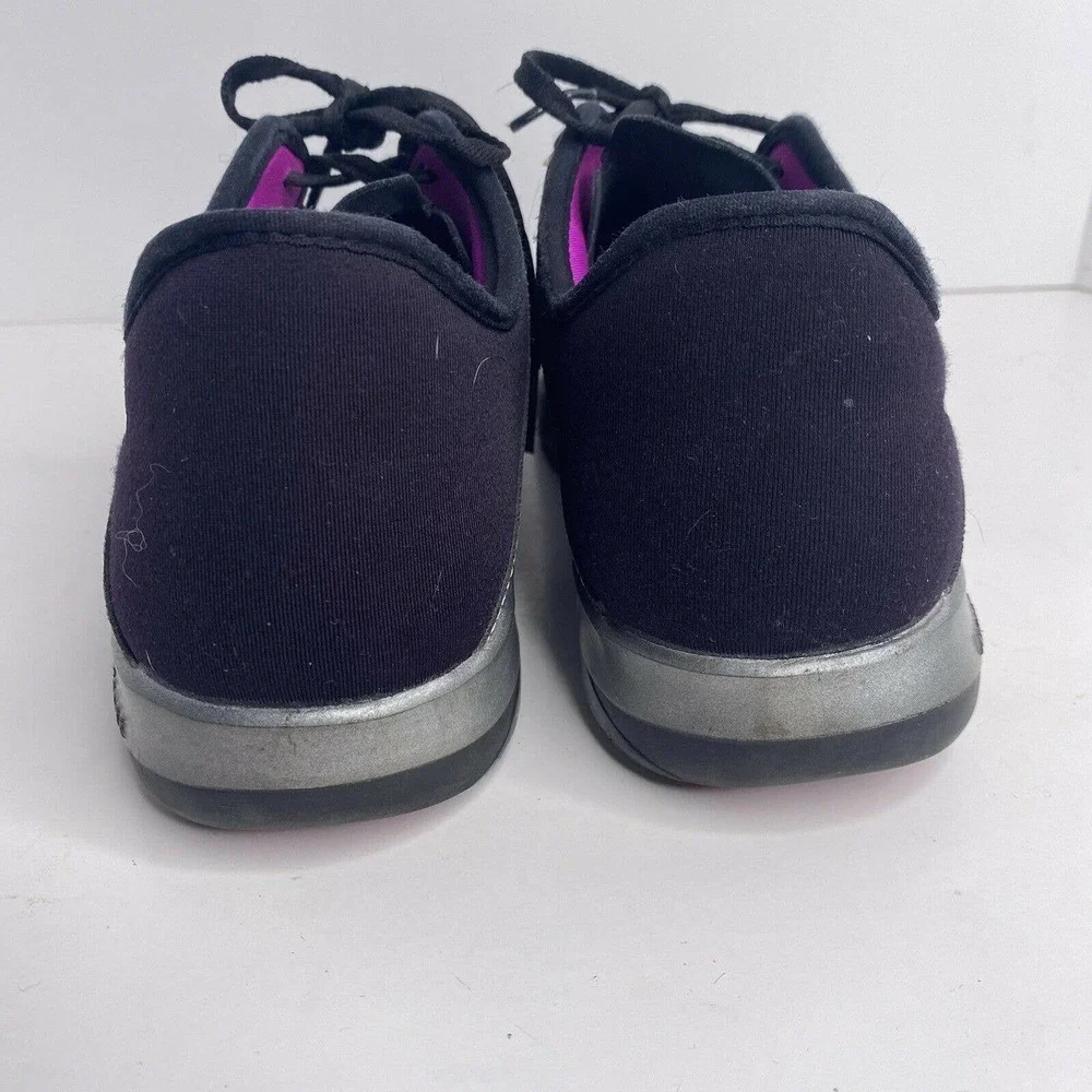 Nike Womens Free Running Shoes Sneakers Size 6.5 Silver Black Metallic